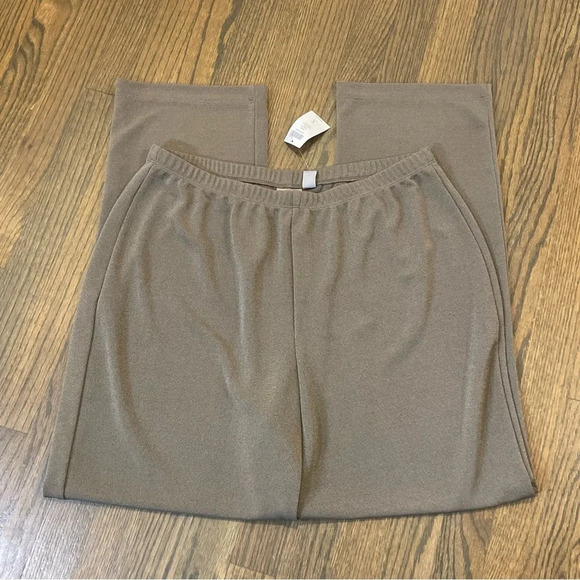NWT Chico's Easywear Crepe Sharryl Pants in Texas Taupe size 3 = XL - Picture 4 of 10